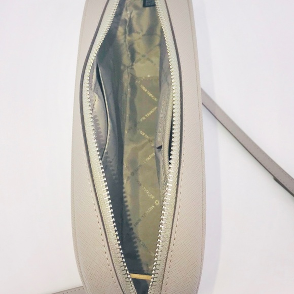 2PCS Micheal Kors London Crossbody Wallet Set - Picture 6 of 8